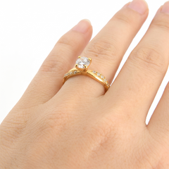 Anel de Noivado Infinity com Moissanite de 70pts