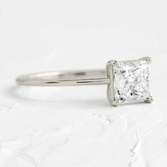Anel com Diamante Lab Princess Puella