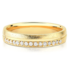 Aliança de Ouro com Pedras e Acabamento Craquelado