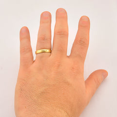 Aliança de Ouro Abaulada com Acabamento Craquelado