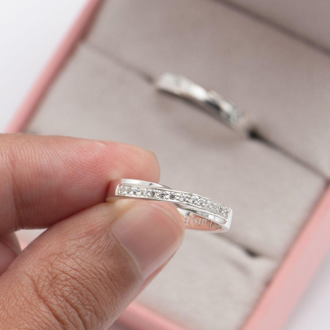 Aliança de Prata de Lei com Pedras Knot - Volpi Joias