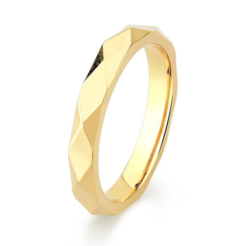 Aliança facetada de ouro 18k em pé