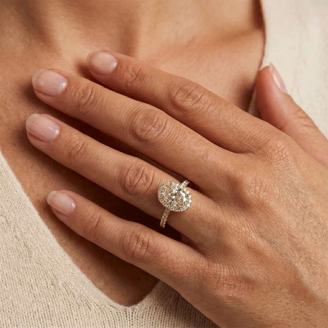 Anel de Noivado Halo com Moissanite Oval 1ct Condessa