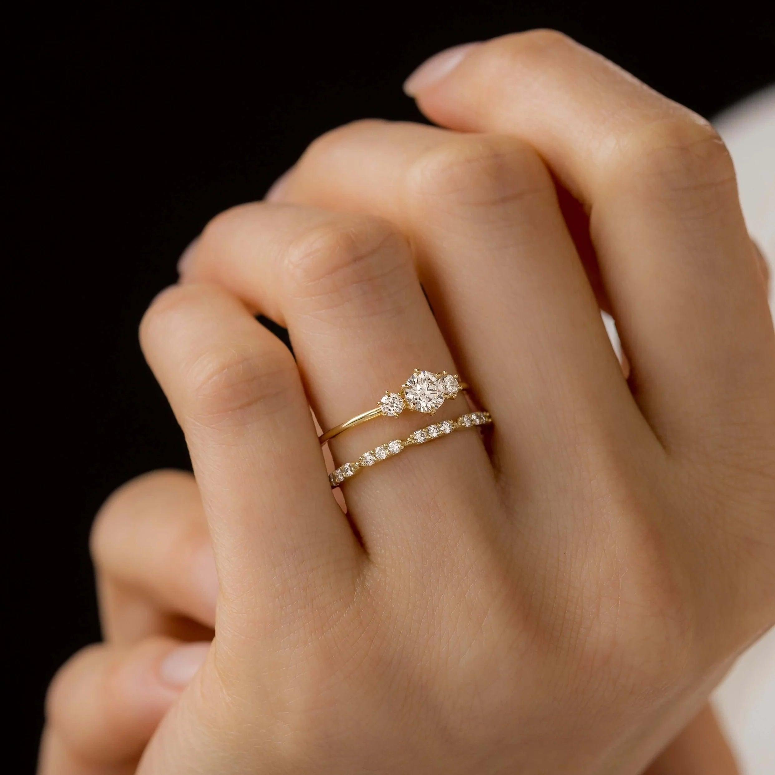 Anel de 3 Pedras 0.5ct ou 1ct Tempo - Volpi Joias