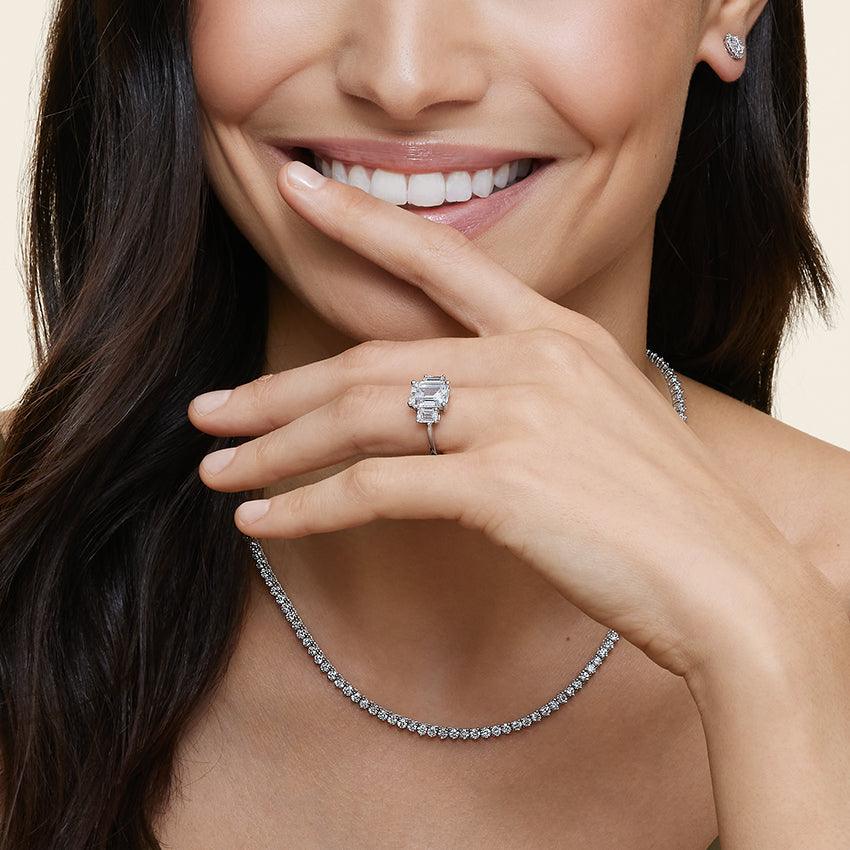 Anel de Noivado com Diamantes Strauss - Volpi Joias