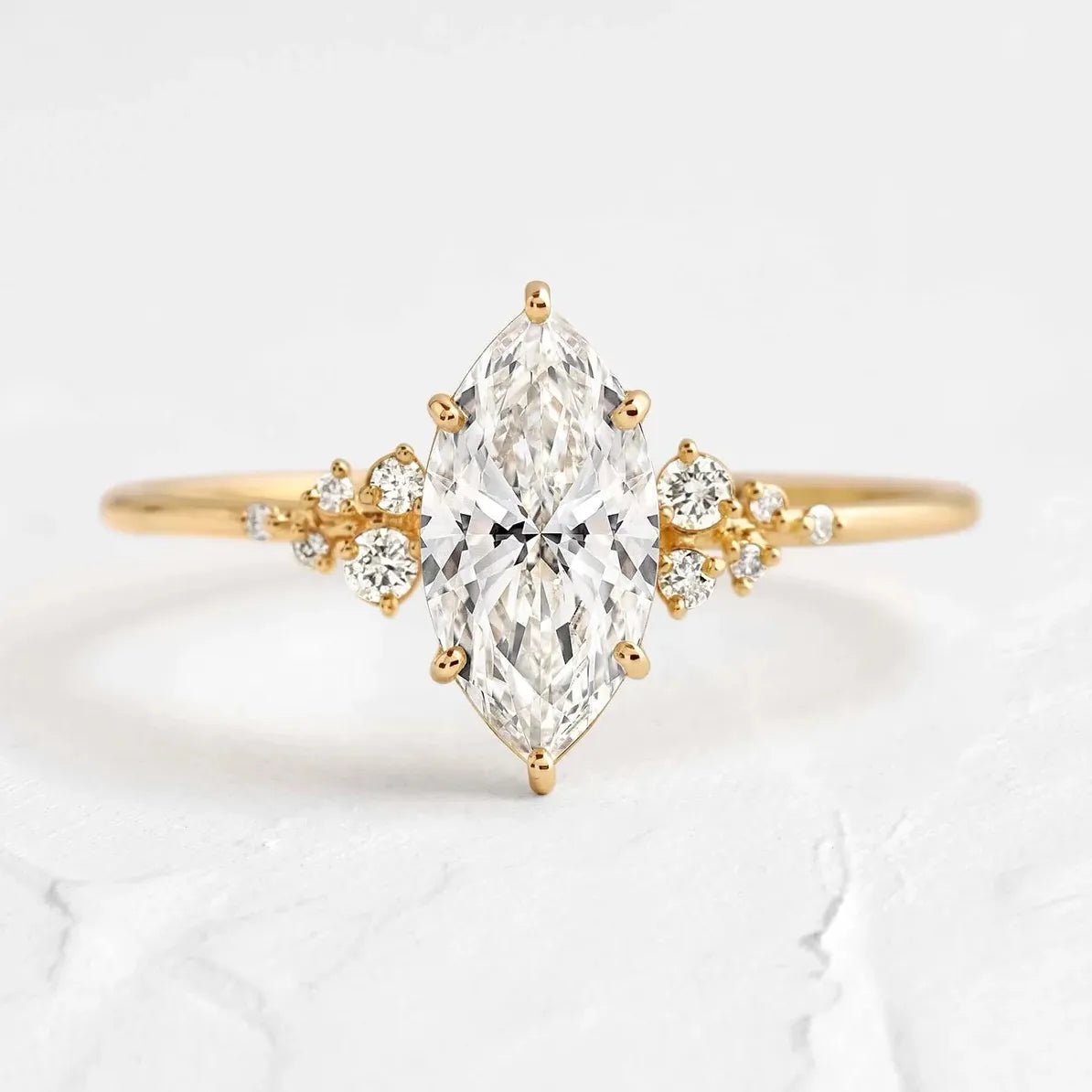 Anel de Noivado com Moissanite Navete de 1.5ct Aster