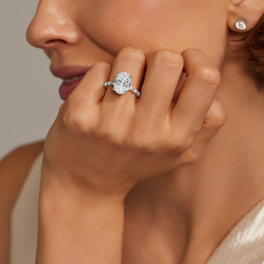 Anel de Noivado Mond com Moissanite 2.5ct Oval