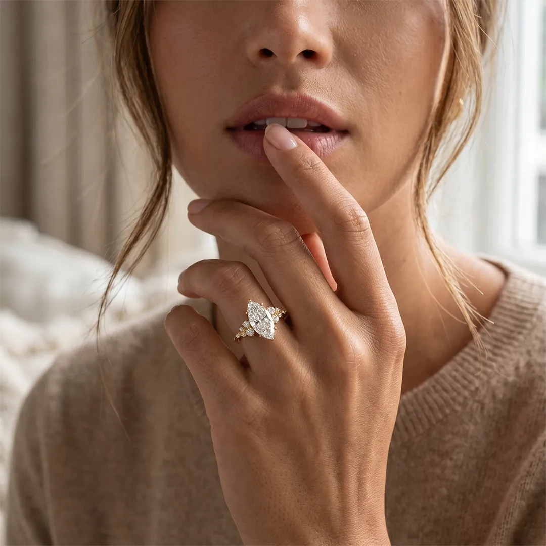 Anel de Noivado com Moissanite Navete de 1.5ct Aster