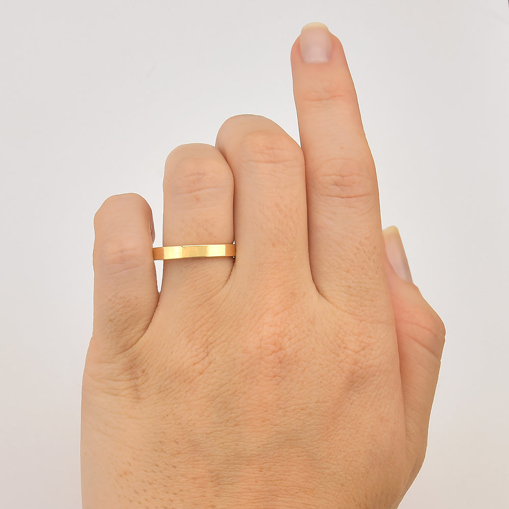 Aliança de Noivado e Casamento em Ouro Reta 2 a 4mm Flat