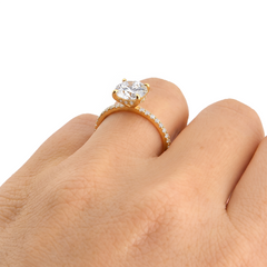 Anel de Noivado Moderni em Ouro com Diamante Lab de 1.5ct
