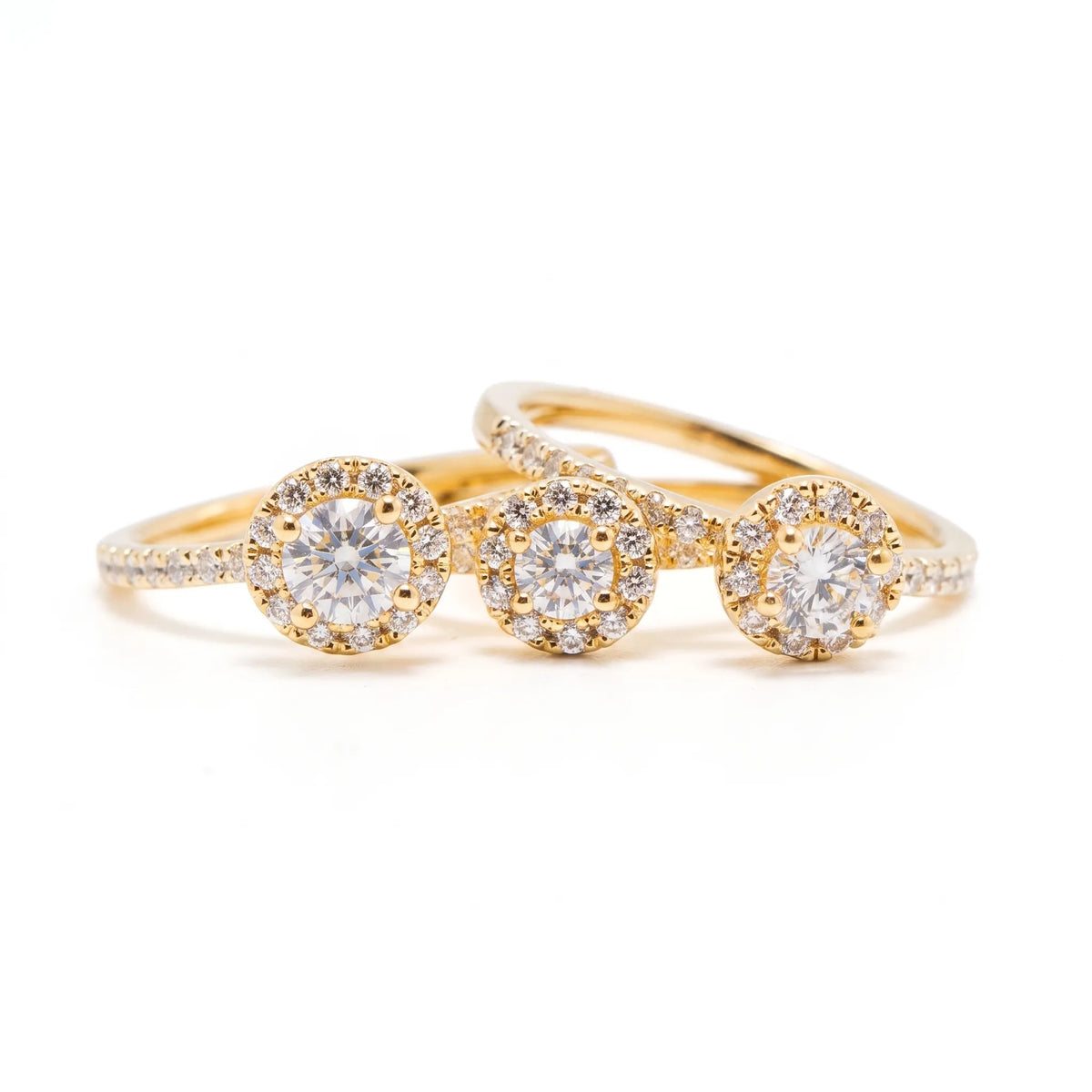Anel de Noivado Halo com Moissanite de 15pts, 20pts ou 30pts