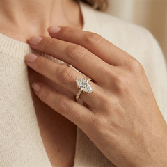 Anel de Noivado com Diamante Navete de 3ct Selena