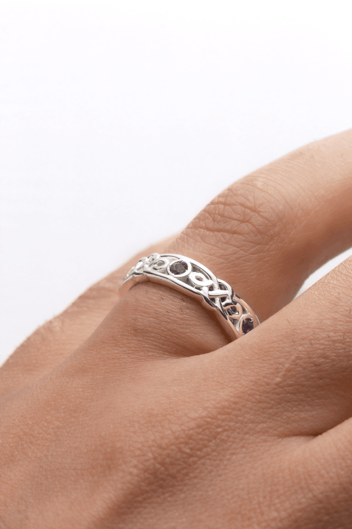Aliança Celta em Prata com Pedras - Volpi Joias