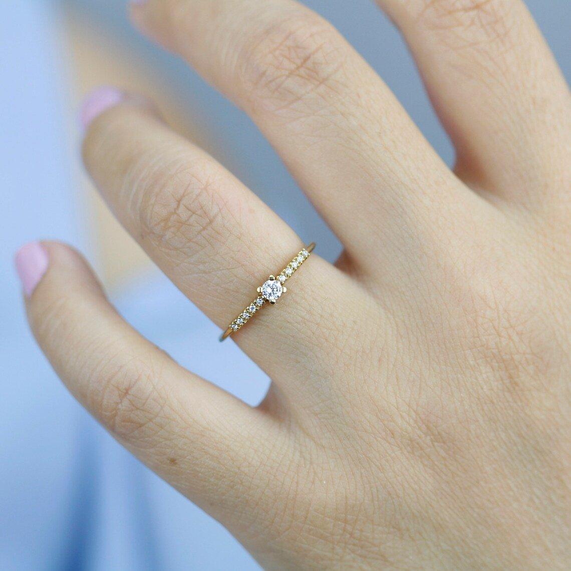 Anel com Diamante de 10pts Minimal - Volpi Joias