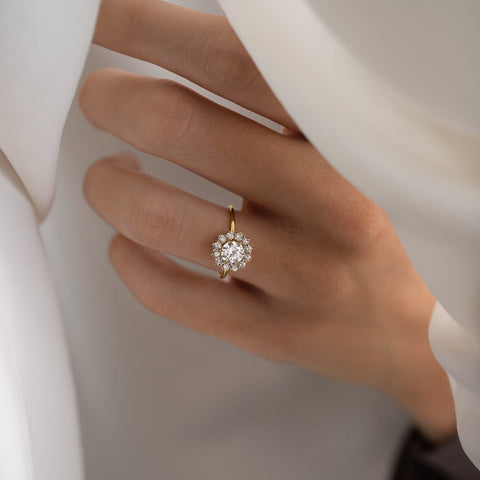 Anel Fiore em Ouro 18K com Moissanites - Volpi Joias
