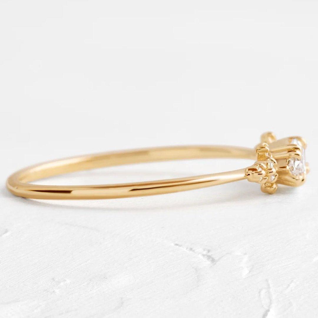 Anel Horizon em Ouro com Navete 8x4mm - Volpi Joias