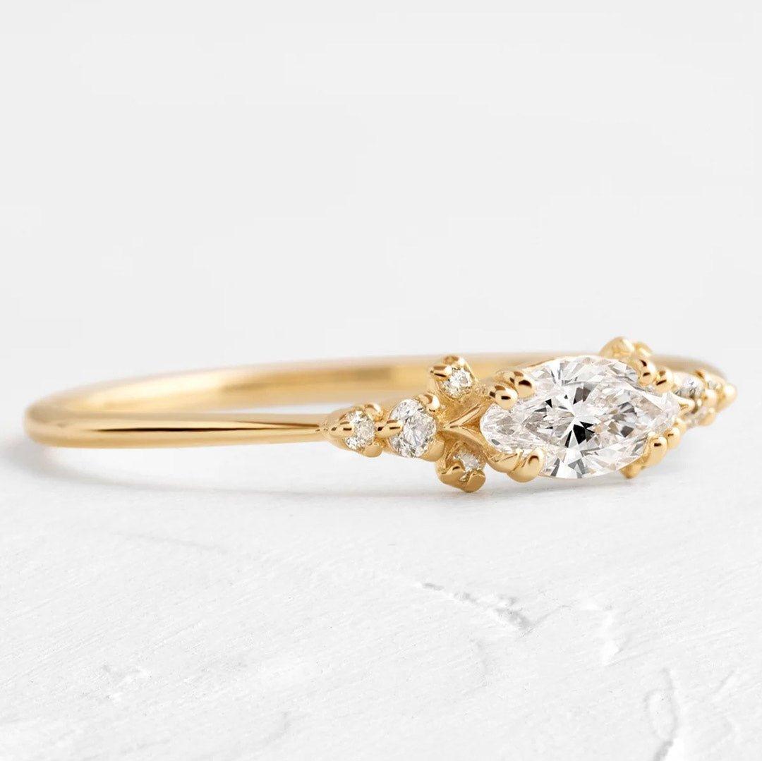 Anel Horizon em Ouro com Navete 8x4mm - Volpi Joias