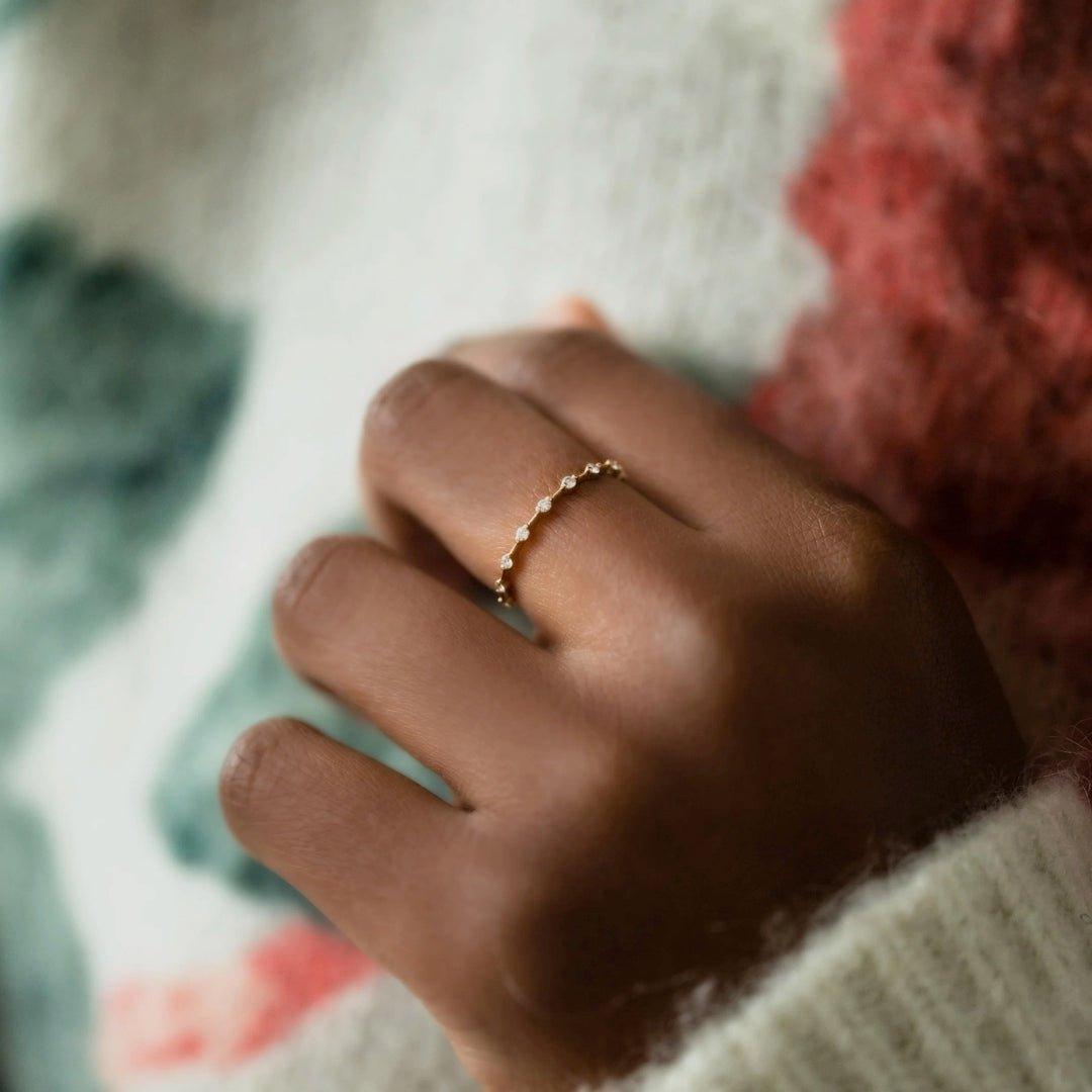 Aparador ou Meia Aliança Shine com pedra de 1,5pt - Volpi Joias