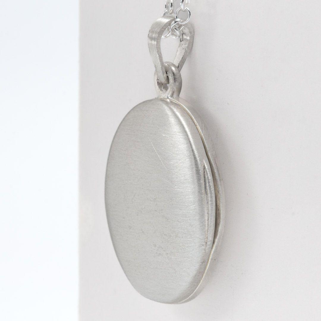 Relicário Oval em Prata de Lei 950 - Volpi Joias